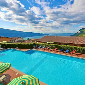 https://residence-primera-rompala-tignale.it-lombardy.com