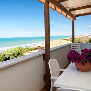 https://residence-villa-clara.it-tuscanyhotel.com